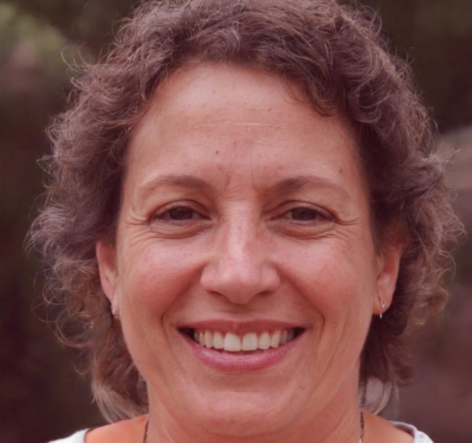 ดร.กนกวรรณ สุวรรณประดิษฐ์