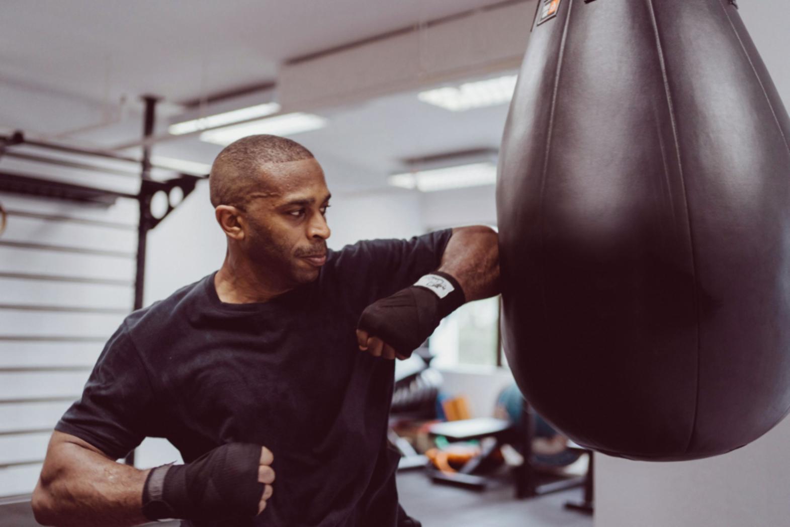 การทำงานร่วมกันระหว่างสถาบันและชุมชนท้องถิ่น